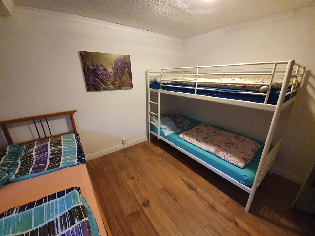 Dachgeschosswohnung In Neumuenster 2 Zimmer المظهر الخارجي الصورة